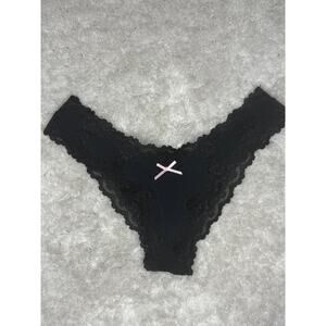 NWOT Victoria’s Secret Black Lace Ruched Back Thong Size XS 2014 Y2K